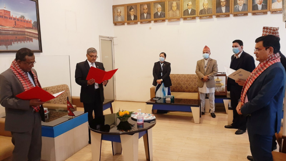 नेपाल बंगलादेश बैंकका अध्यक्ष शकिबद्वारा सपथ ग्रहण