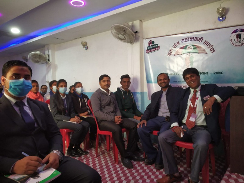 हरिनगरा, इटहरी र गौरमा &lsquo;युवासँग महालक्ष्मी लाइफ&rsquo; कार्यक्रम सम्पन्न