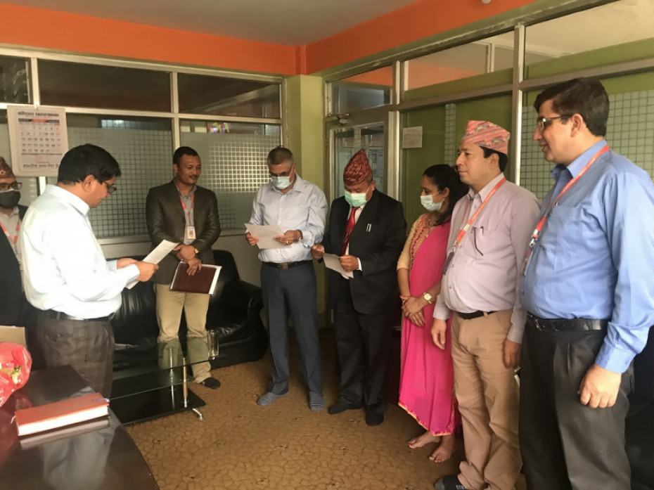 मिर्मिरे लघुवित्तका नवनियुक्त सञ्चालकहरुद्वारा सपथ ग्रहण