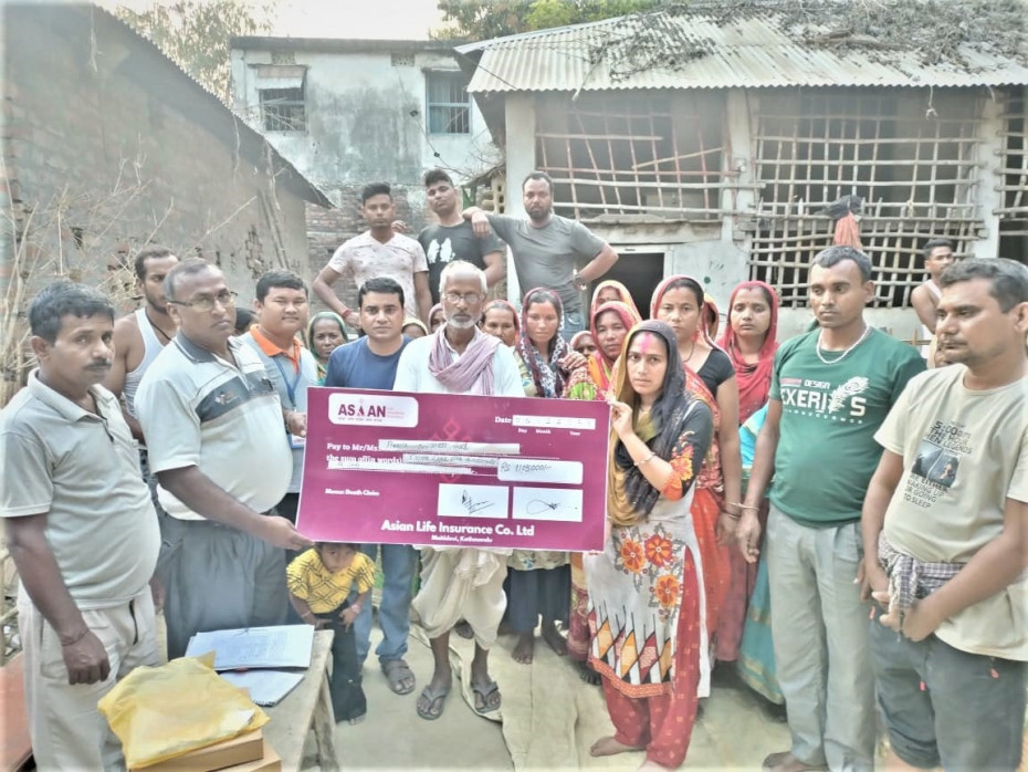 एशियन लाइफ इन्स्योरेन्सद्वारा रु.१६.६१ लाख मृत्यु दाबी भुक्तानी